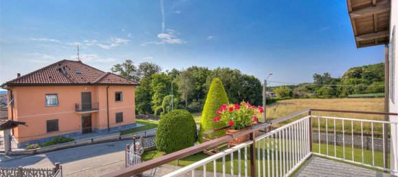 6 rooms House in Montano Lucino, Italy No. 10898 31