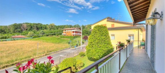 6 rooms House in Montano Lucino, Italy No. 10898 9