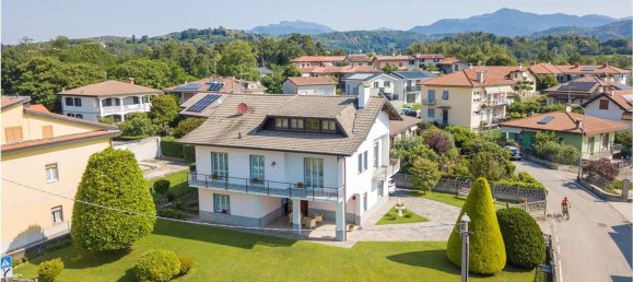 6 rooms House in Montano Lucino, Italy No. 10898 50