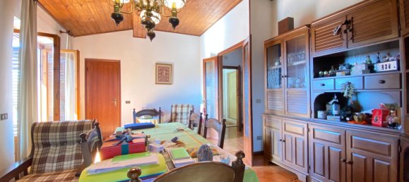 4 bedrooms Apartment in Rignano sull'Arno, Italy No. 363869 2