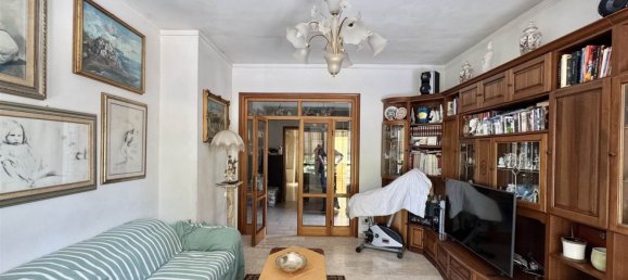 6 rooms Apartment in Viareggio, Italy No. 278138 3