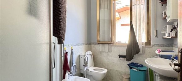 6 rooms Apartment in Viareggio, Italy No. 278138 9