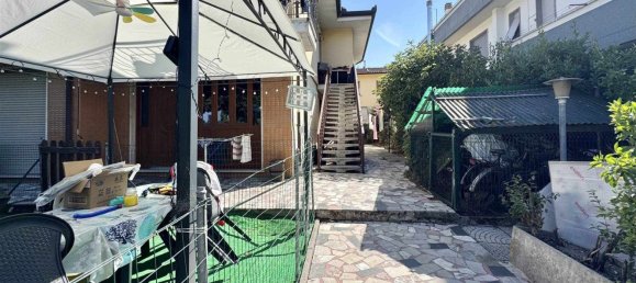 6 rooms Apartment in Viareggio, Italy No. 278138 22