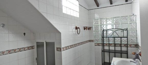 4 bedrooms House in Coin, Spain No. 80018 5