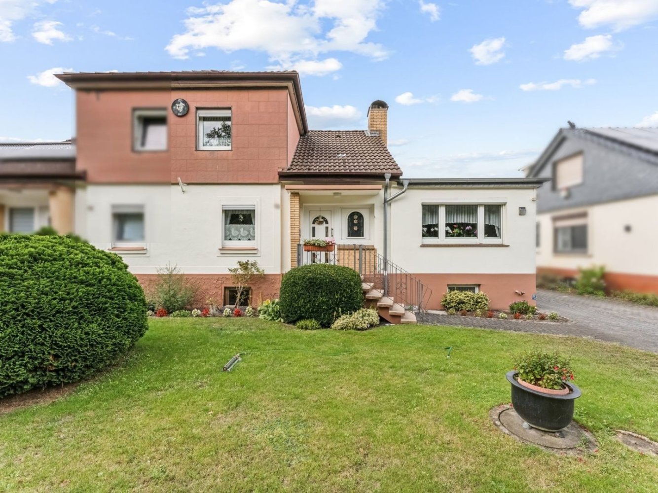 Adosado de 8 habitaciónes en Celle, Germany No. 368903