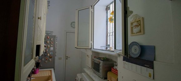 Apartamento de 2 habitaciónes en Naples, Italy No. 203872 4