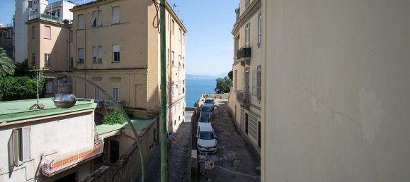 Apartamento de 2 habitaciónes en Naples, Italy No. 203872 12