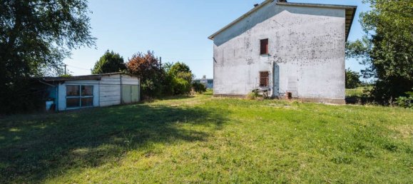 7 bedrooms House in Crevalcore, Italy No. 347709 5