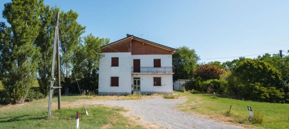 7 bedrooms House in Crevalcore, Italy No. 347709 10