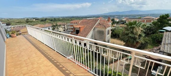 5 rooms Apartment in Pianopoli, Italy No. 17792 4