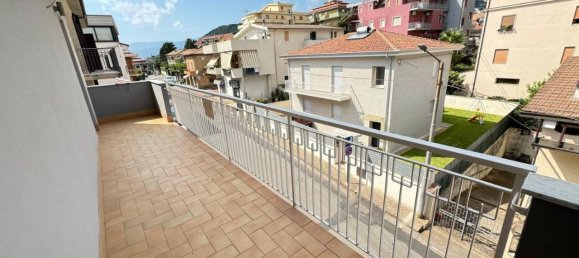 5 rooms Apartment in Pianopoli, Italy No. 17792 5