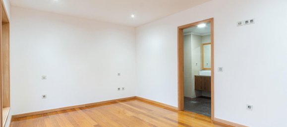 4 bedrooms Apartment in Vila Nova de Gaia, Portugal No. 114012 26