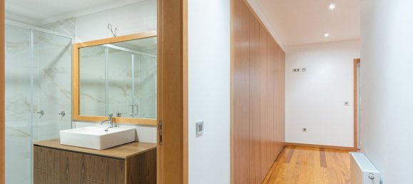 4 bedrooms Apartment in Vila Nova de Gaia, Portugal No. 114012 18