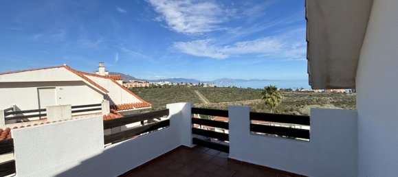 3 bedrooms Penthouse in La Duquesa, Spain No. 56251 27