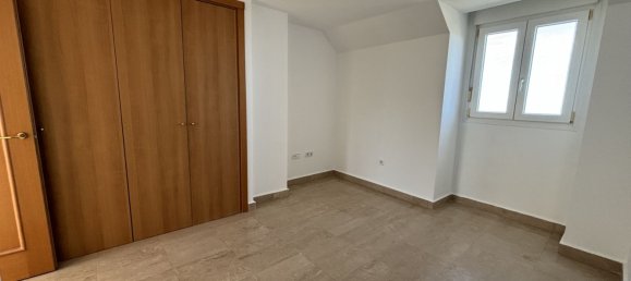 3 bedrooms Penthouse in La Duquesa, Spain No. 56251 37