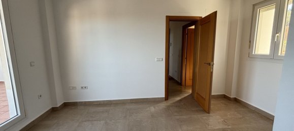 3 bedrooms Penthouse in La Duquesa, Spain No. 56251 13