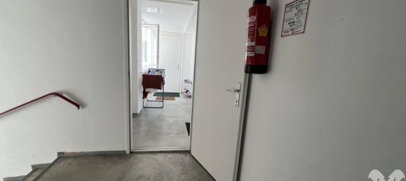 Apartamento de 2 dormitorios en Eggenberg, Austria No. 214797 4
