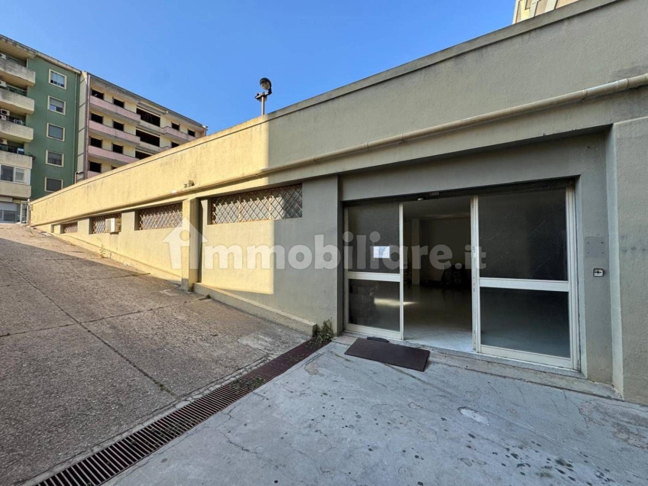 4 rooms Commercial property in Quartu Sant'Elena, Italy No. 308395