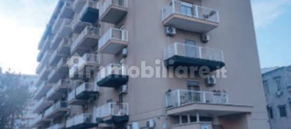 Apartamento de 4 dormitorios en Palermo, Italy No. 50895 2