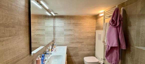 4 bedrooms Apartment in Naples, Italy No. 9781 38