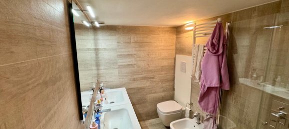 4 bedrooms Apartment in Naples, Italy No. 9781 39