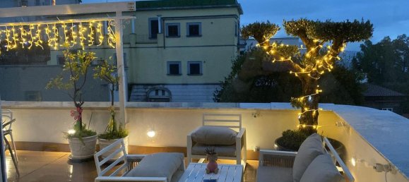 4 bedrooms Apartment in Naples, Italy No. 9781 42