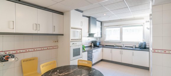 6 bedrooms House in Granada, Spain No. 166652 4