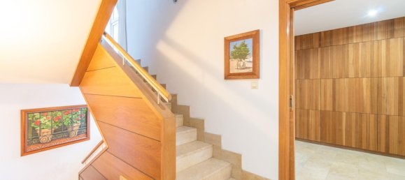 6 bedrooms House in Granada, Spain No. 166652 8