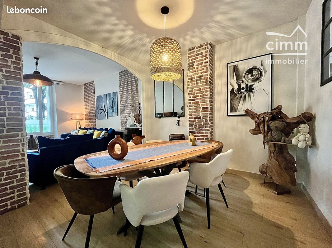 2 bedrooms Apartment in Grenoble, France No. 341935