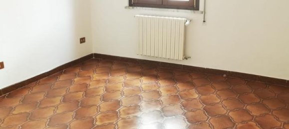 3 rooms Apartment in Catanzaro, Italy No. 18398 37