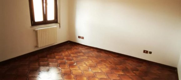 3 rooms Apartment in Catanzaro, Italy No. 18398 12