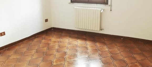 3 rooms Apartment in Catanzaro, Italy No. 18398 32