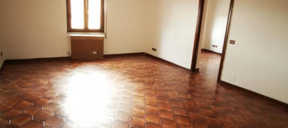 3 rooms Apartment in Catanzaro, Italy No. 18398 16