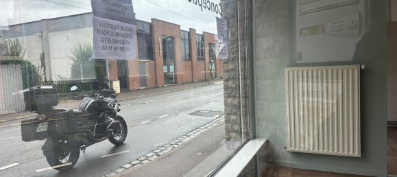 Edificio de 12 dormitorios en Comines, France No. 278410 3