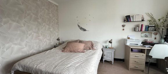 Edificio de 12 dormitorios en Comines, France No. 278410 7