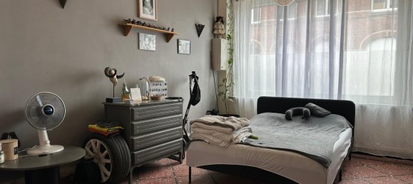 Edificio de 12 dormitorios en Comines, France No. 278410 10