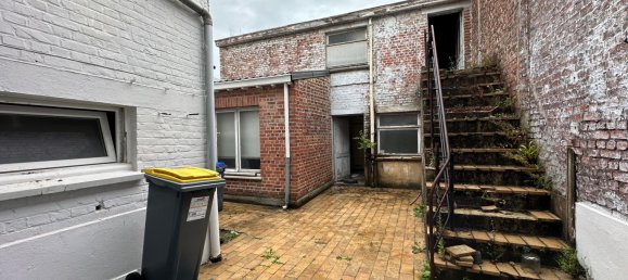 Edificio de 12 dormitorios en Comines, France No. 278410 8