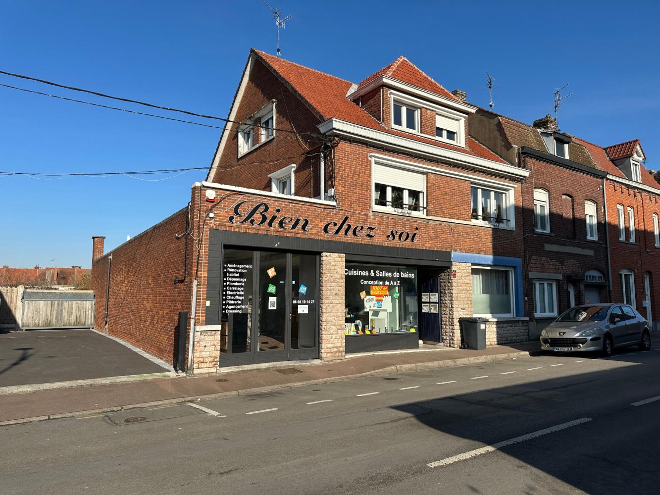 12 غرف نوم بناية في Comines, France رقم 278410