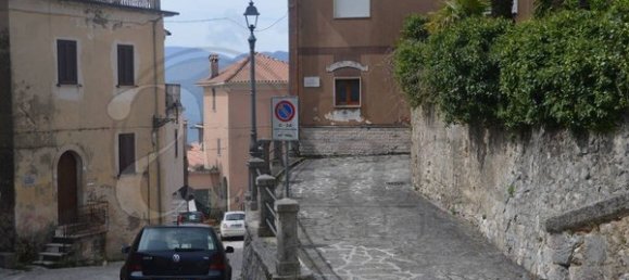 6 rooms House in Settefrati, Italy No. 154072 4