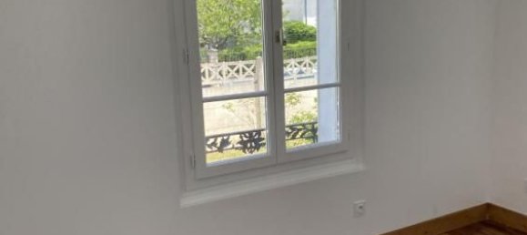 5 bedrooms House in Goussainville, France No. 169652 16