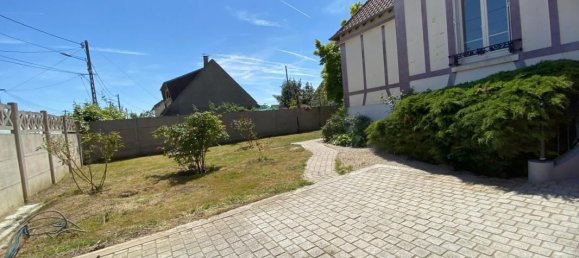 5 bedrooms House in Goussainville, France No. 169652 2