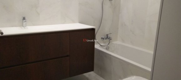 4 bedrooms Apartment in Porto, Portugal No. 78911 8