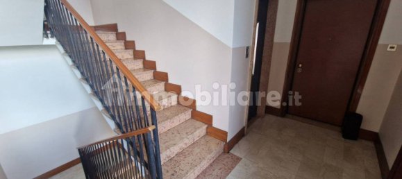 2 bedrooms Apartment in Mantua, Italy No. 343318 4