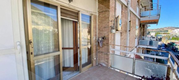 Apartamento de 8 divisões em Pozzuoli, Italy N.º 21476 15