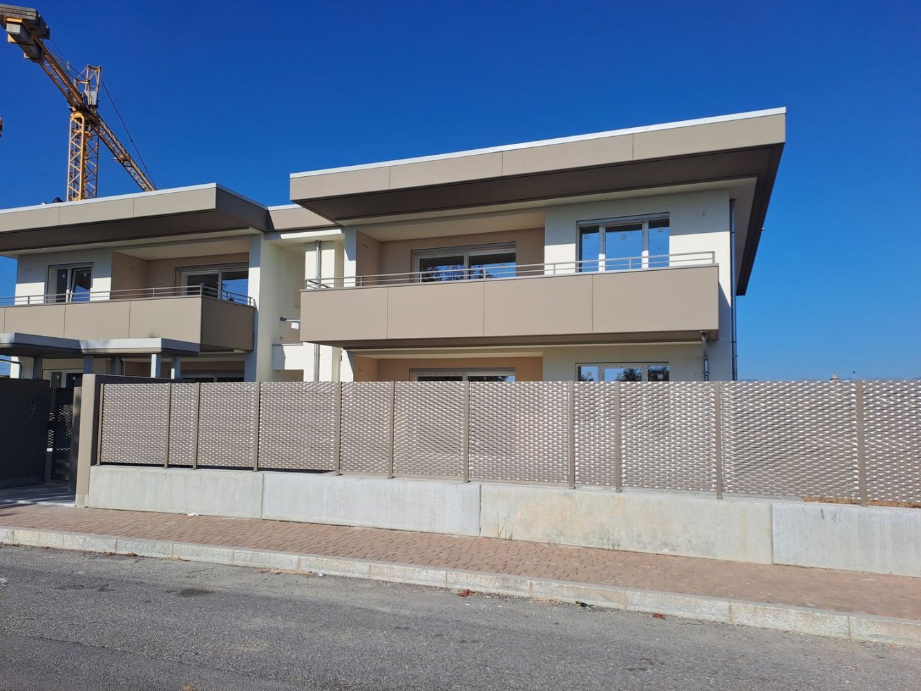 4-salle Appartement à Azzano San Paolo, Italy No. 183815