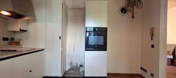 7 bedrooms Villa in Prato, Italy No. 347277 2