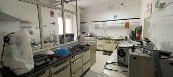 3 bedrooms Apartment in Sassari, Italy No. 43970 10