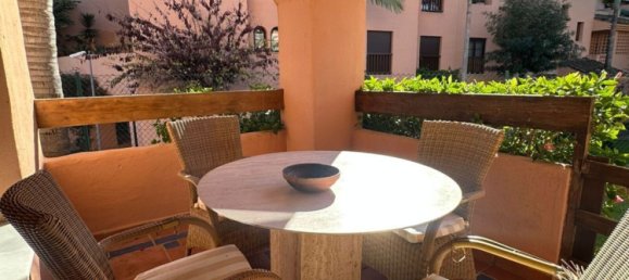 Apartamento de 2 dormitorios en Estepona, Spain No. 146180 11
