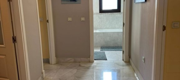 Apartamento de 2 dormitorios en Estepona, Spain No. 146180 16