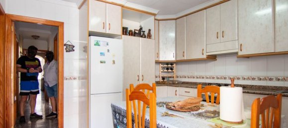 4 bedrooms Bungalow in Torrevieja, Spain No. 178225 10